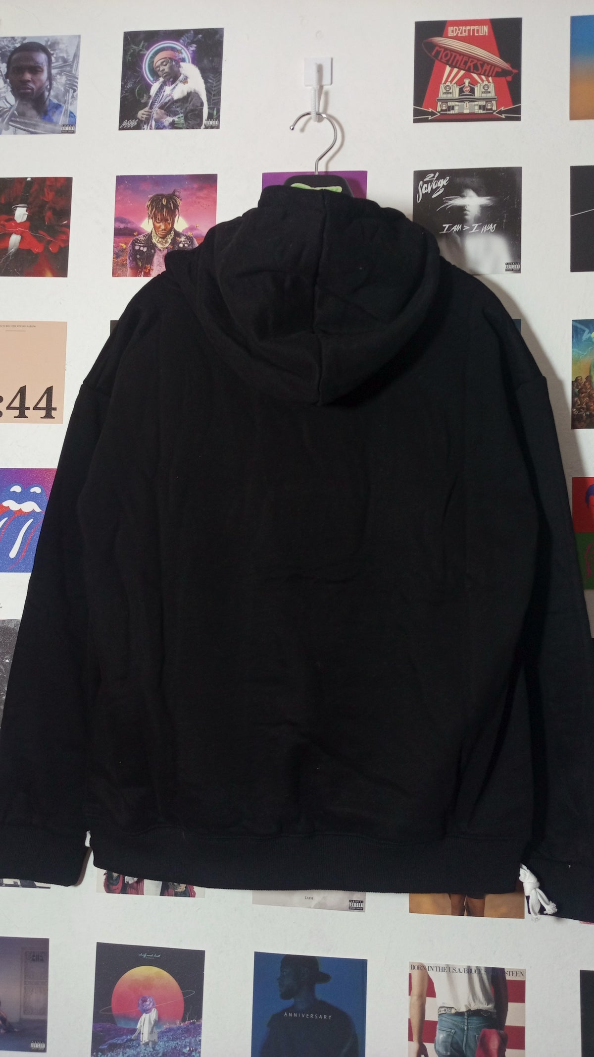 Buzo Negro CARSICKO Corazón Bordado Talle S