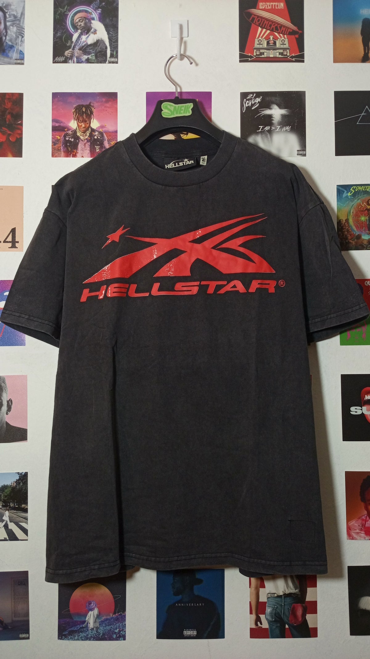Hellstar Sport Logo Gel Tee - Black/Red
