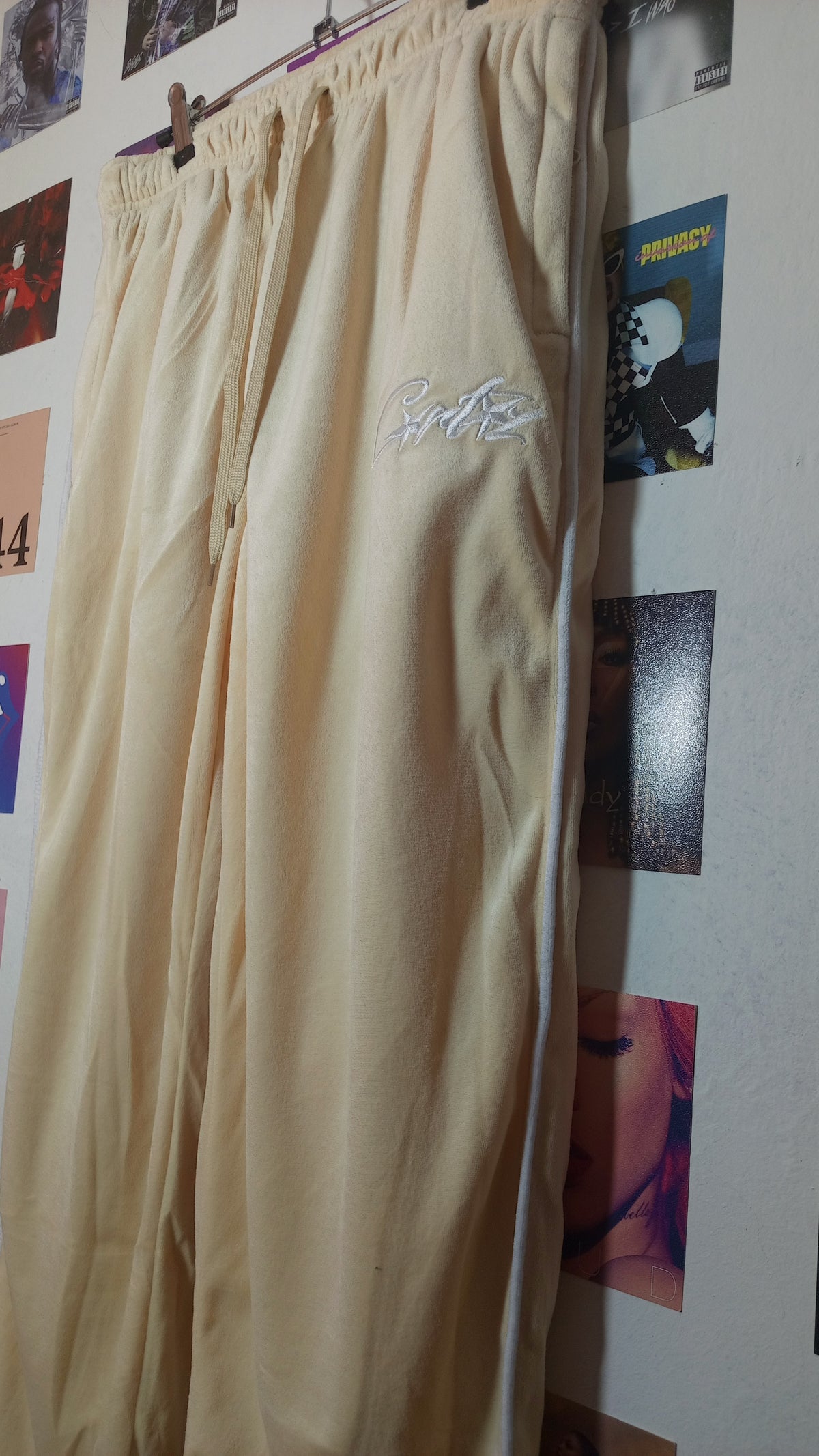 Corteiz Jogger Toweling - Crema