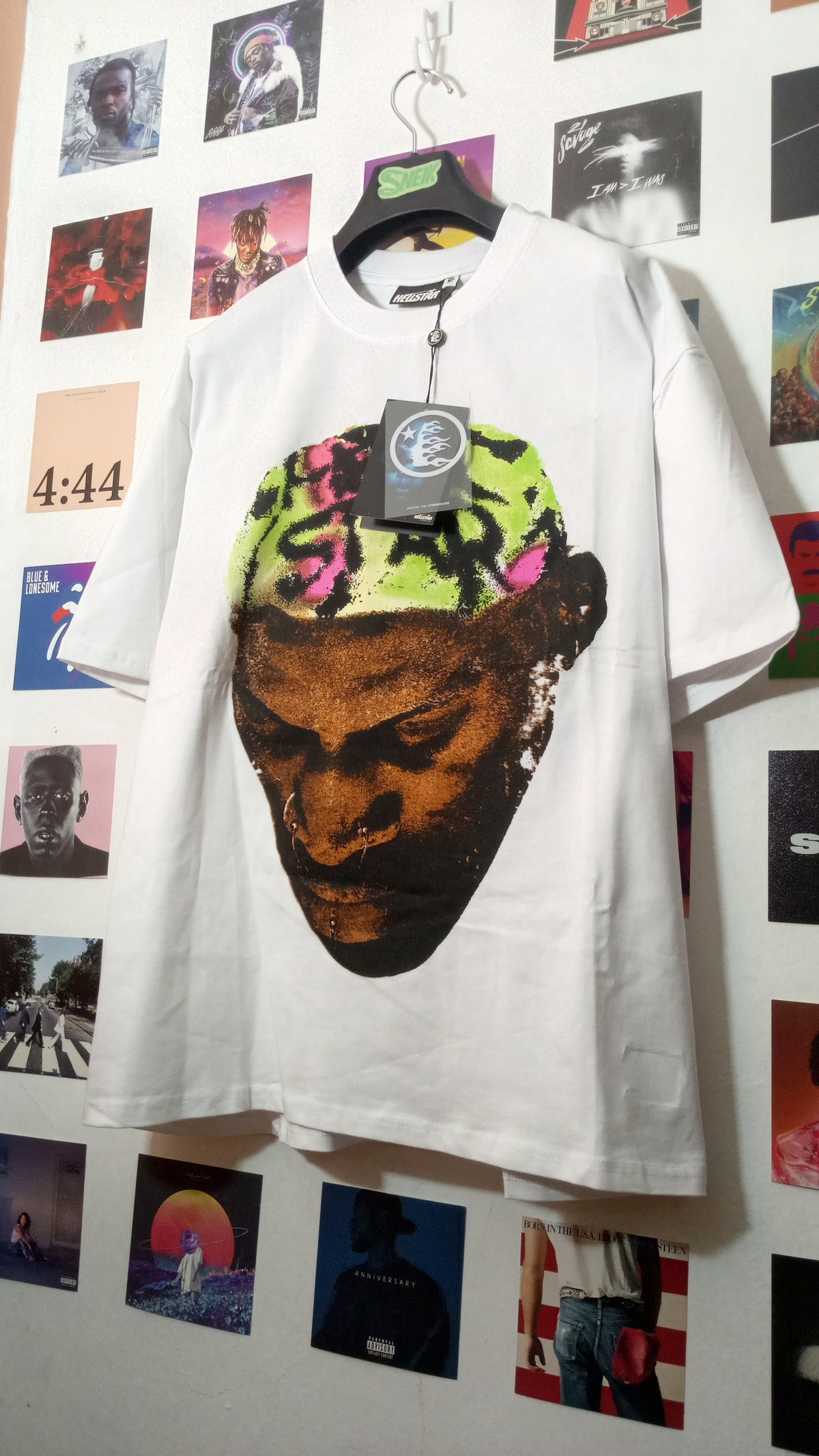 Hellstar RODMAN Tee - Blanca/Verde/Rosa