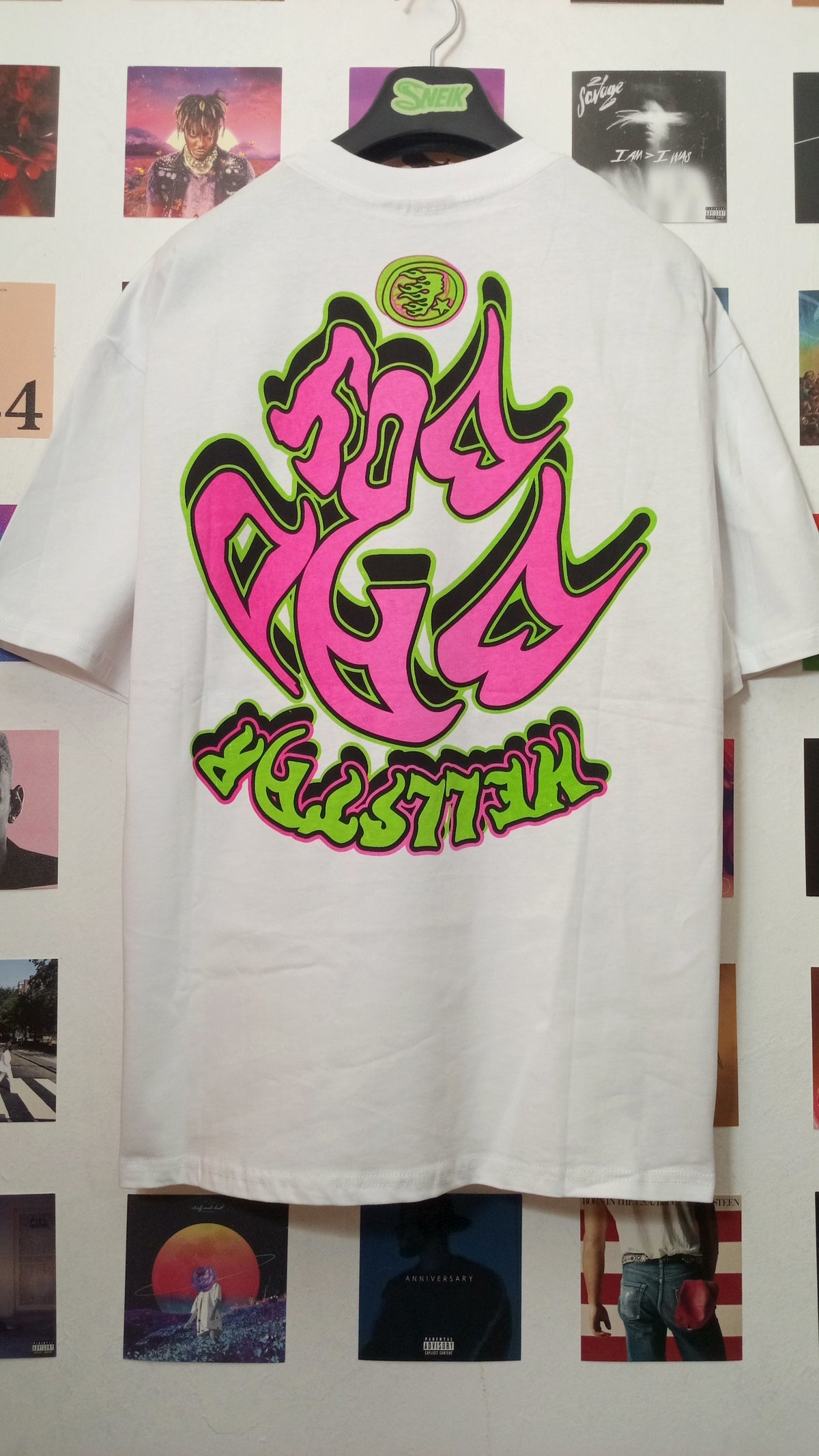 Hellstar RODMAN Tee - Blanca/Verde/Rosa