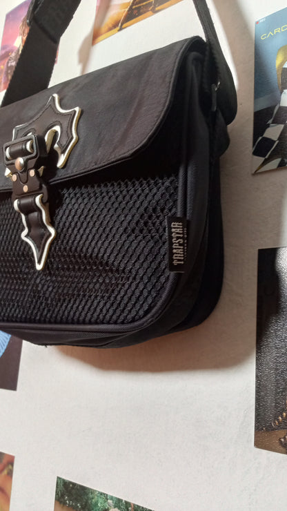Trapstar Irongate Bolso Bandolera - Negro