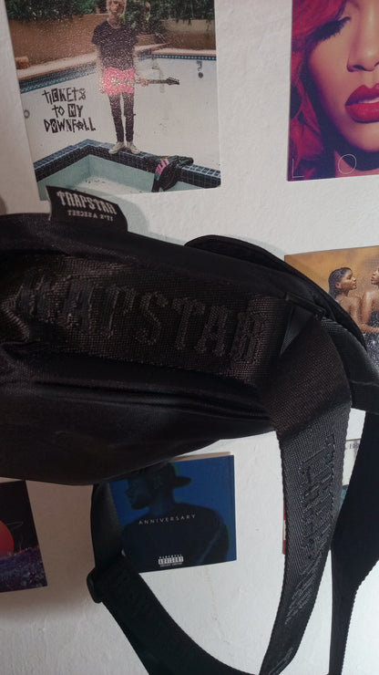 Trapstar Irongate Bolso Bandolera - Negro