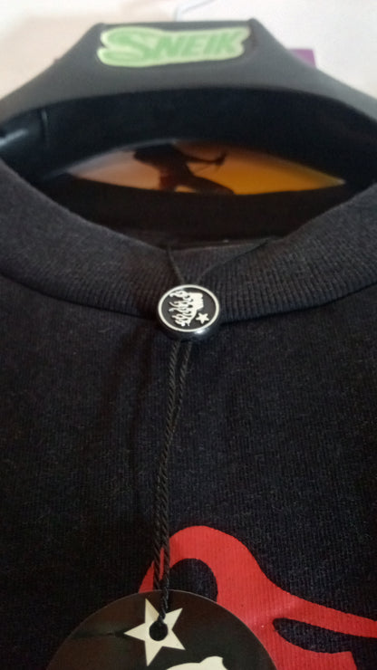 Hellstar Cross Emblem Tee - Negra y Roja