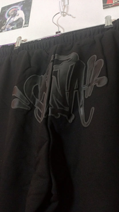 Syna World Logo Jogger - Negro