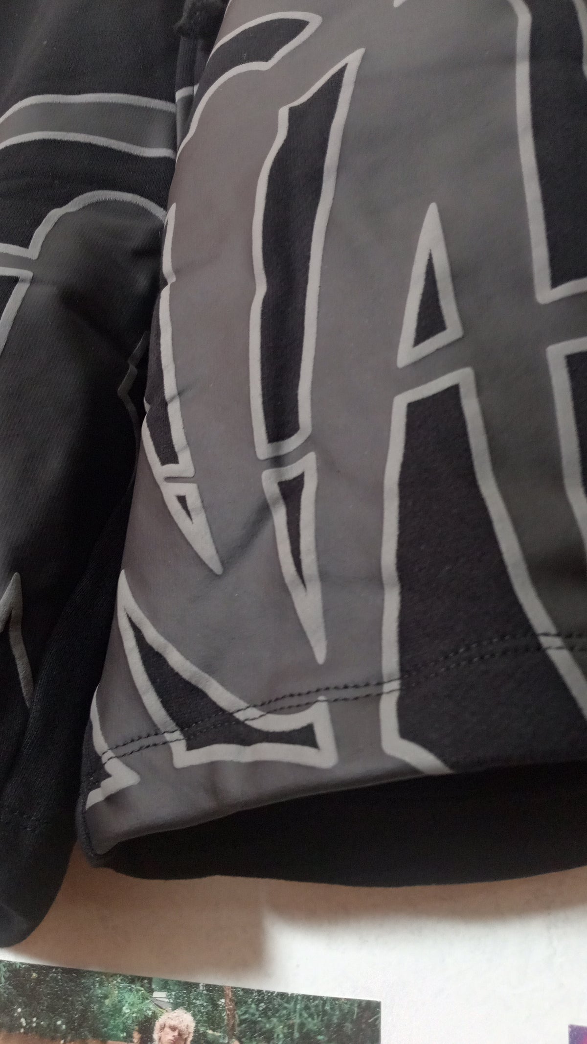 Syna World Graffiti Short - Negro